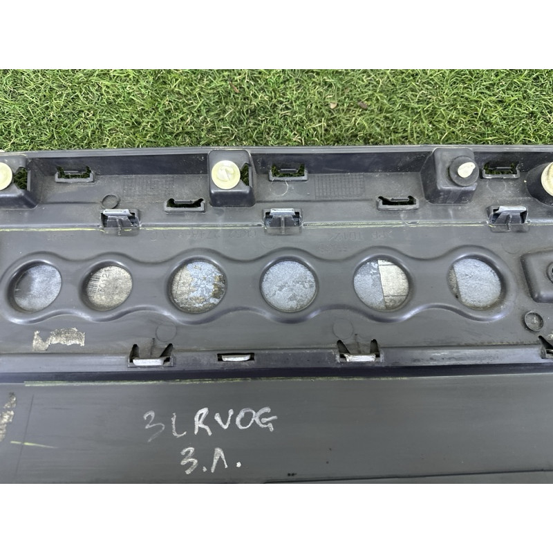 Зовнішній молдинг дверки (кузов и элементы) LAND ROVER Range Rover L405 2014 5.0 LR038856
