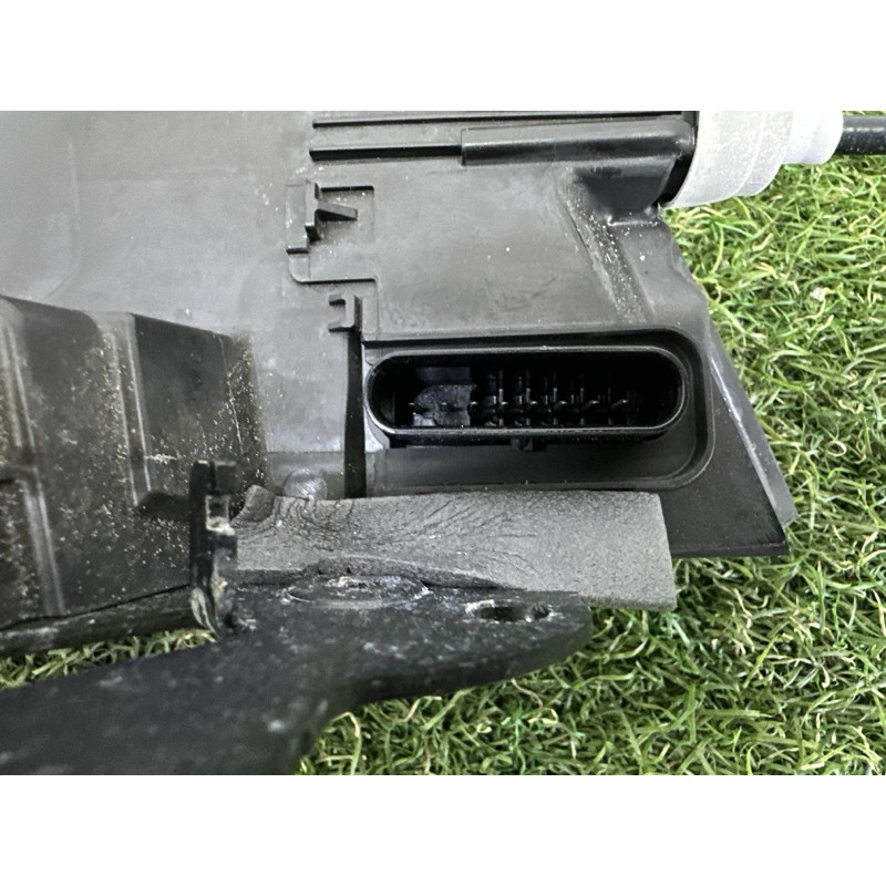 Замок двери (кузов и элементы) LAND ROVER Range Rover L405 2014 5.0 LR063628