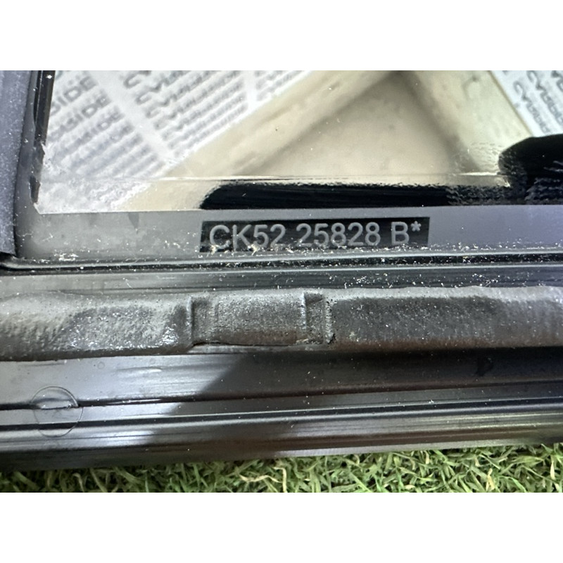 Форточка дверцят (кузов и элементы) LAND ROVER Range Rover L405 2014 5.0 LR065502