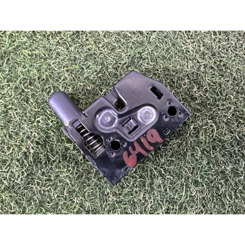 Замок капота (кузов і елементи) AUDI A3 8V 2015 1.8 8V0823509