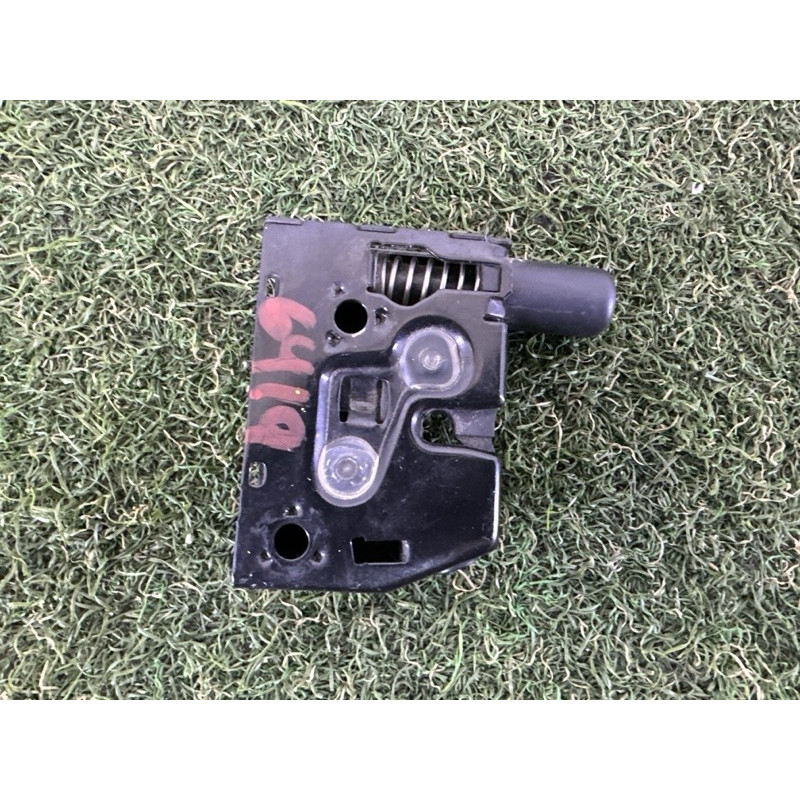 Замок капота (кузов і елементи) AUDI A3 8V 2015 1.8 8V0823509