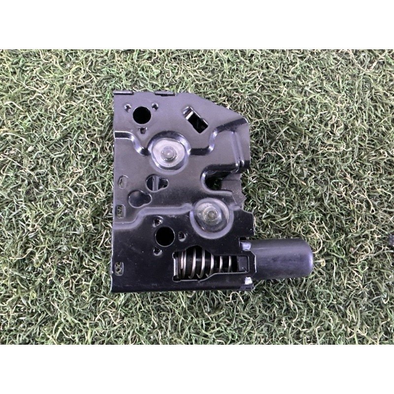 Замок капота (кузов і елементи) AUDI A3 8V 2015 1.8 8V0823509