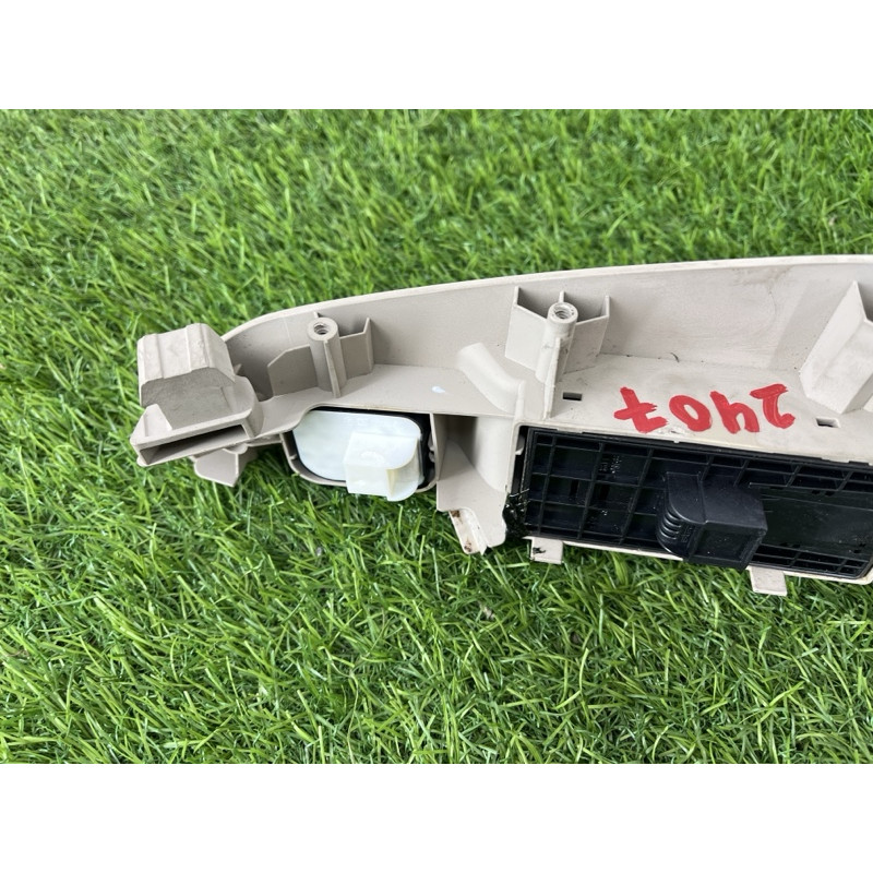 Блок кнопок склопідйомників (електрика / кнопки) AUDI Q5 8R 2010 3.2 CALB 8R1867171A12T