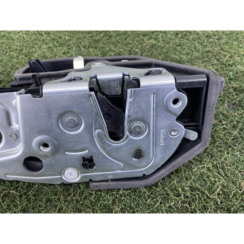 Замок дверей (кузов і елементи) BMW 5-series F10 2011 3.0 51217154516