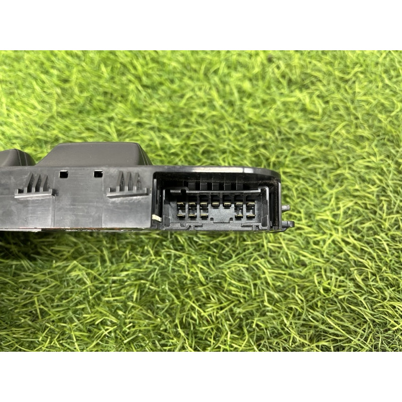 Блок регулировки сидения (закрытая категория) BMW 3-series F30 2013 2.0 61319276616