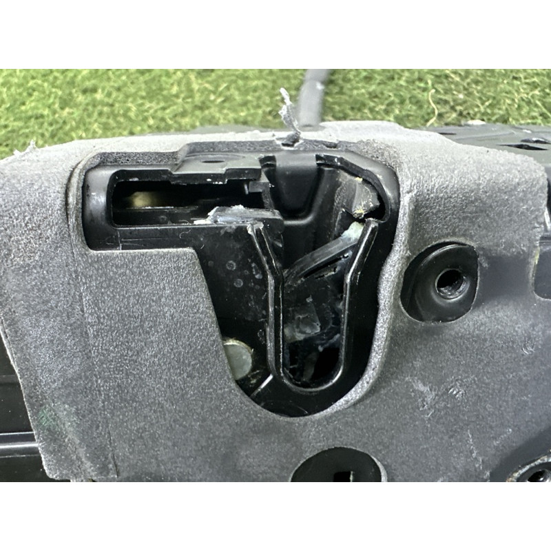 Замок дверей (кузов и элементы) LAND ROVER RANGE ROVER Sport L494 2014 5.0 LR053707