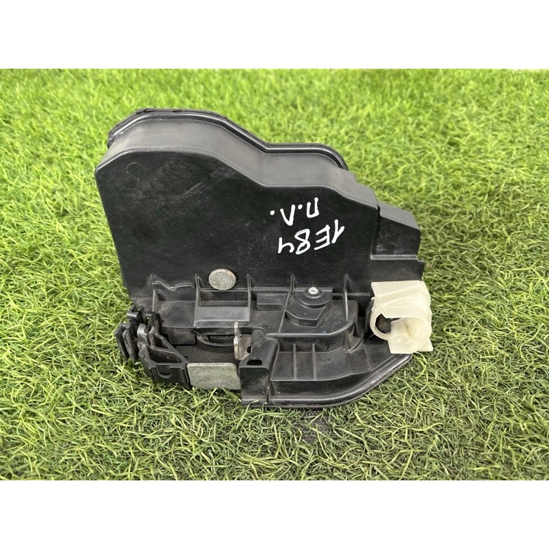 Замок двери (кузов и элементы) BMW X1 E84 2014 2.0 51217229461