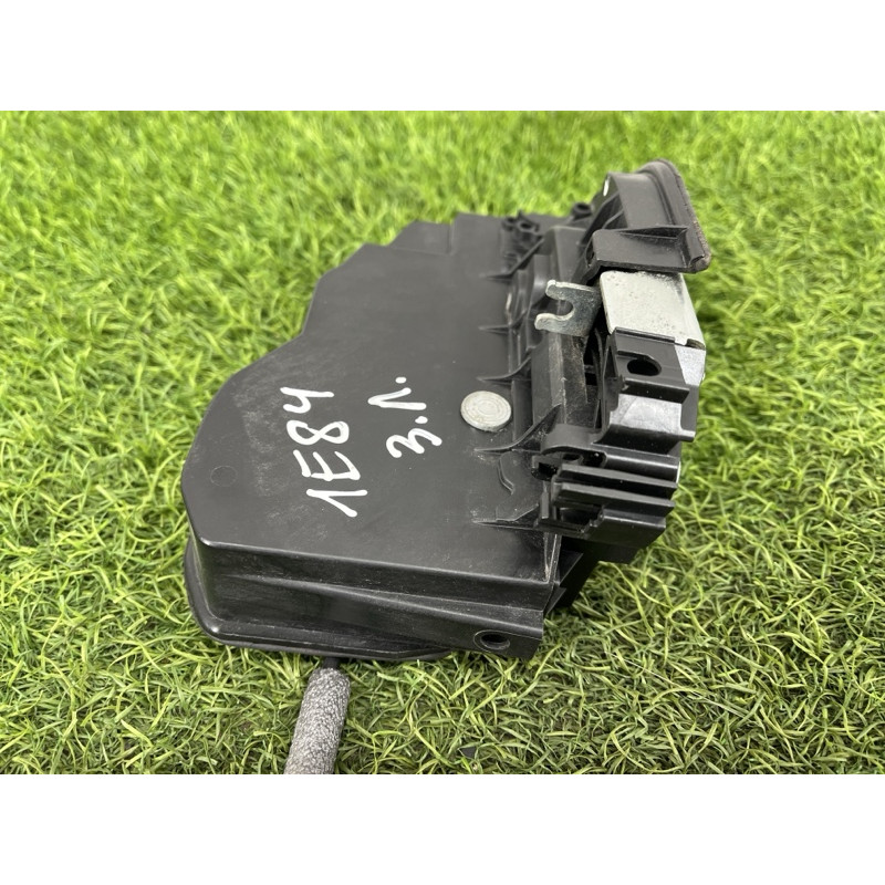 Замок двери (кузов и элементы) BMW X1 E84 2014 2.0 51227229459
