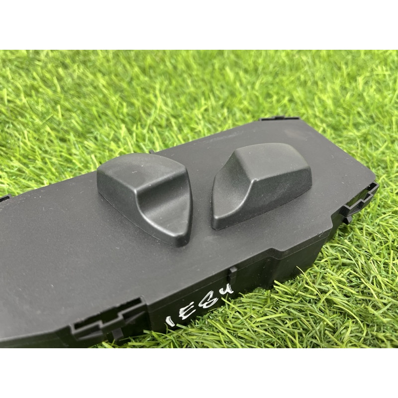 Блок регулировки сидения (закрытая категория) BMW X1 E84 2014 2.0 61319265262