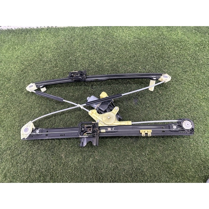 Механизм стеклоподъемника с мотором (кузов и элементы) LAND ROVER RANGE ROVER Sport L494 2014 5.0 LR057341