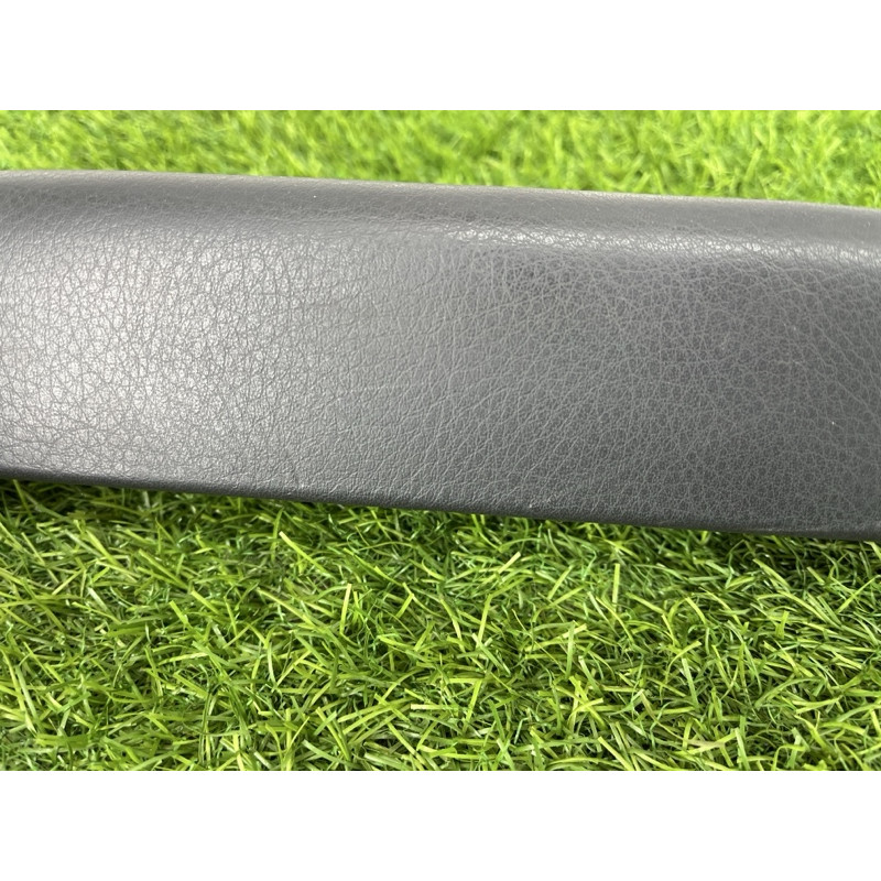 Подлокотник (салон) Volkswagen Touareg NF 2012 3.0 Hybrid CGFA 7P6868139DK84