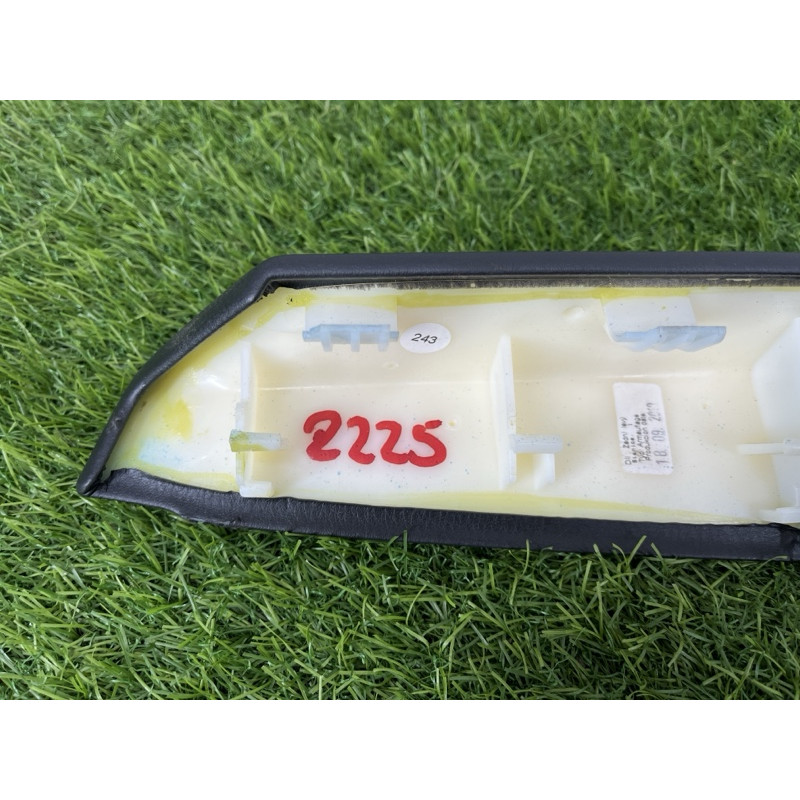 Подлокотник (салон) Volkswagen Touareg NF 2012 3.0 Hybrid CGFA 7P6868139DK84