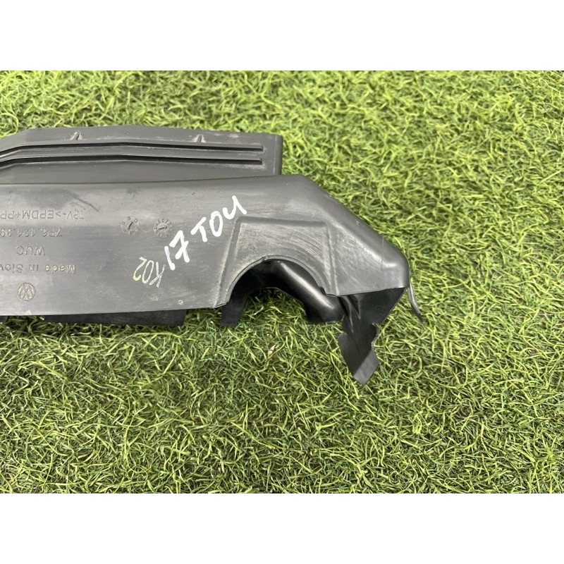 Воздуховод радиатора (кузов и элементы) Volkswagen Touareg NF 2012 3.0 Hybrid CGFA 7P6121395