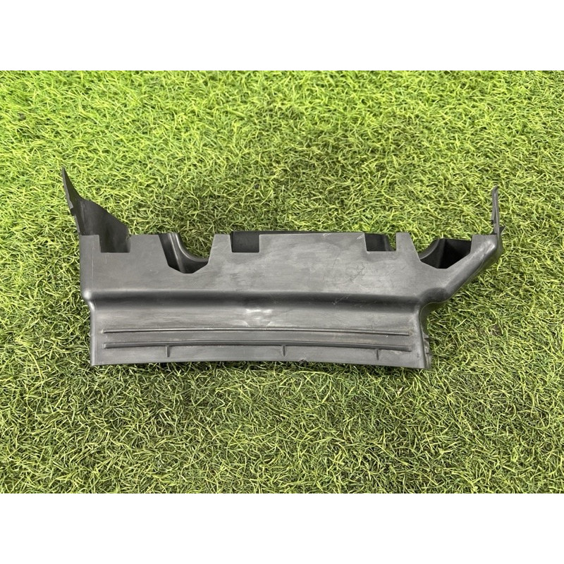Воздуховод радиатора (кузов и элементы) Volkswagen Touareg NF 2012 3.0 Hybrid CGFA 7P6121395