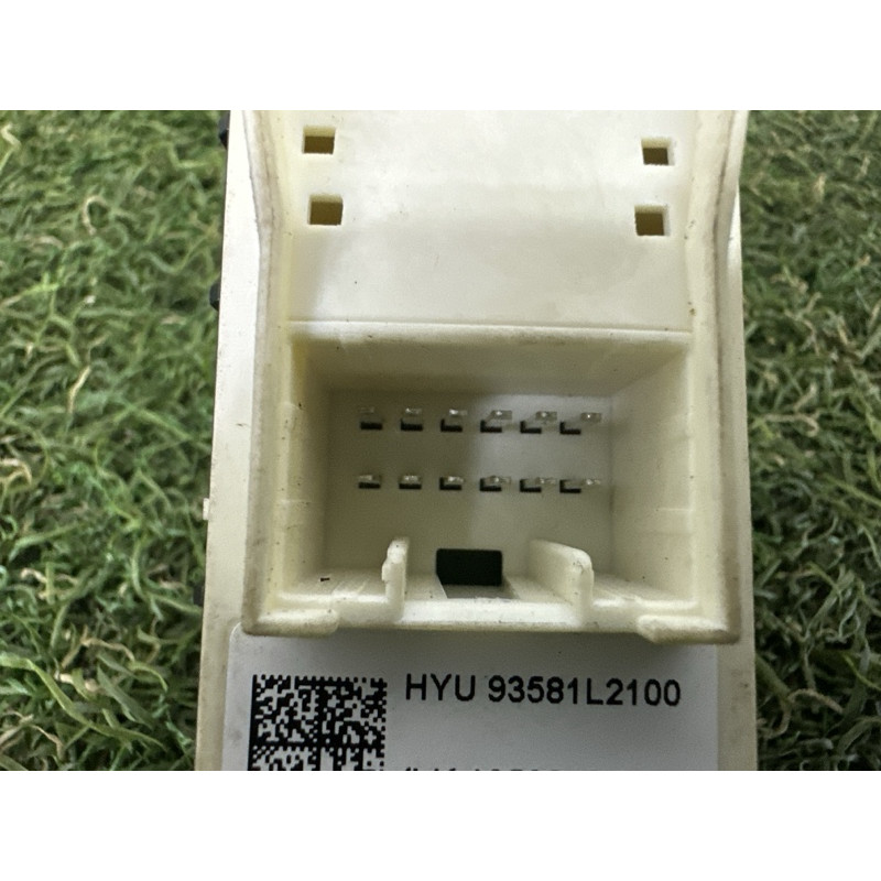 Кнопка стеклоподъемника (электрика / кнопки) KIA K5 DL3 2021 1.6 93581L2100
