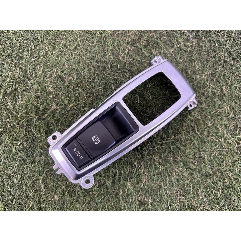 Кнопка стоянкового гальма (електрика / кнопки) BMW X5 E70 2012 4.4 61319148508