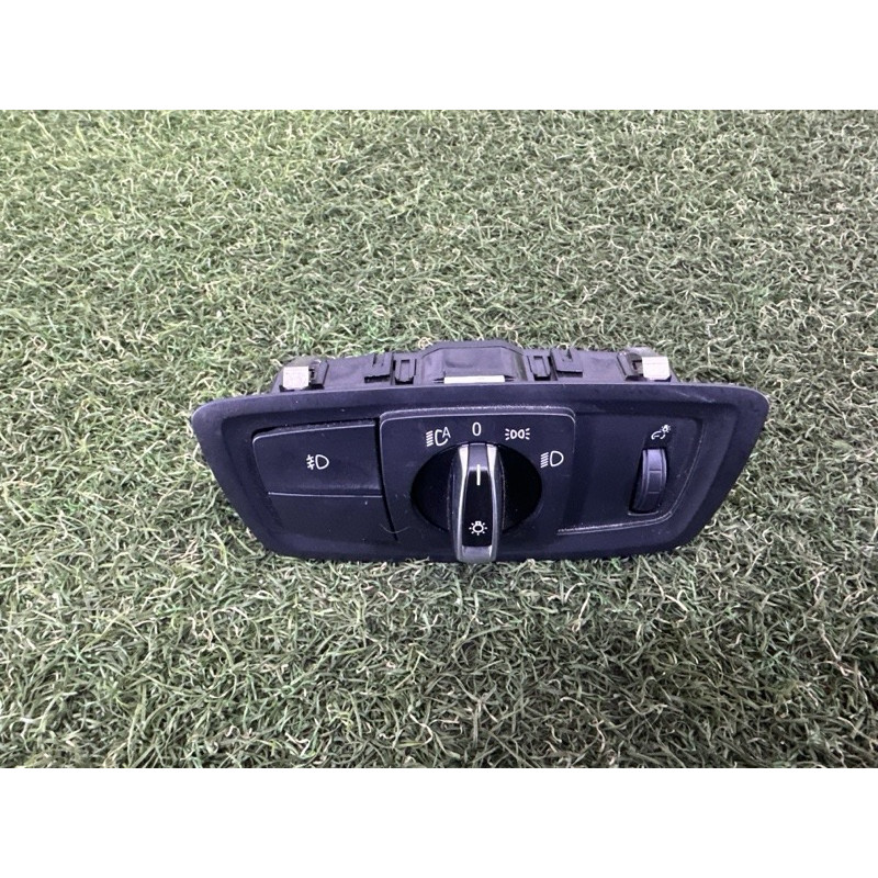 Перемикач світла (електрика) BMW X1 F48 2016 2.0 61316847518