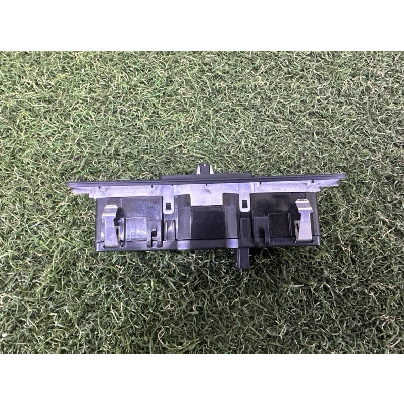 Перемикач світла (електрика) BMW X1 F48 2016 2.0 61316847518