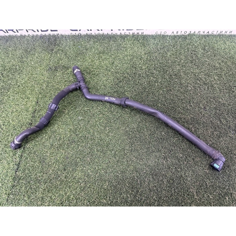 Патрубок (система охлаждения) LAND ROVER Range Rover Velar L560 2018 2.0 LR091857