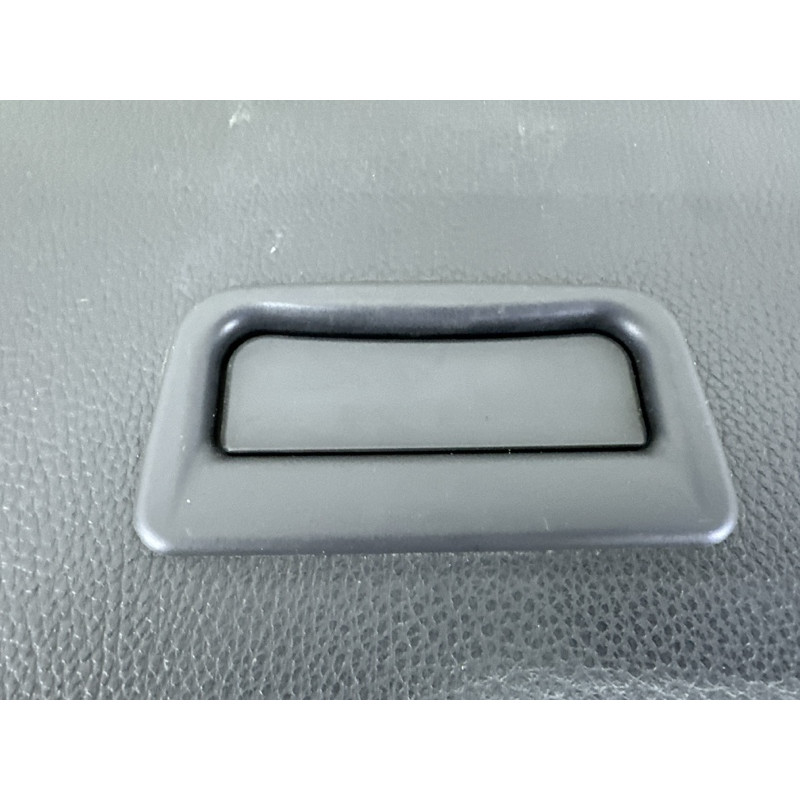 Шторка багажника (салон) Volkswagen Touareg NF 2012 3.0 7P686777345W