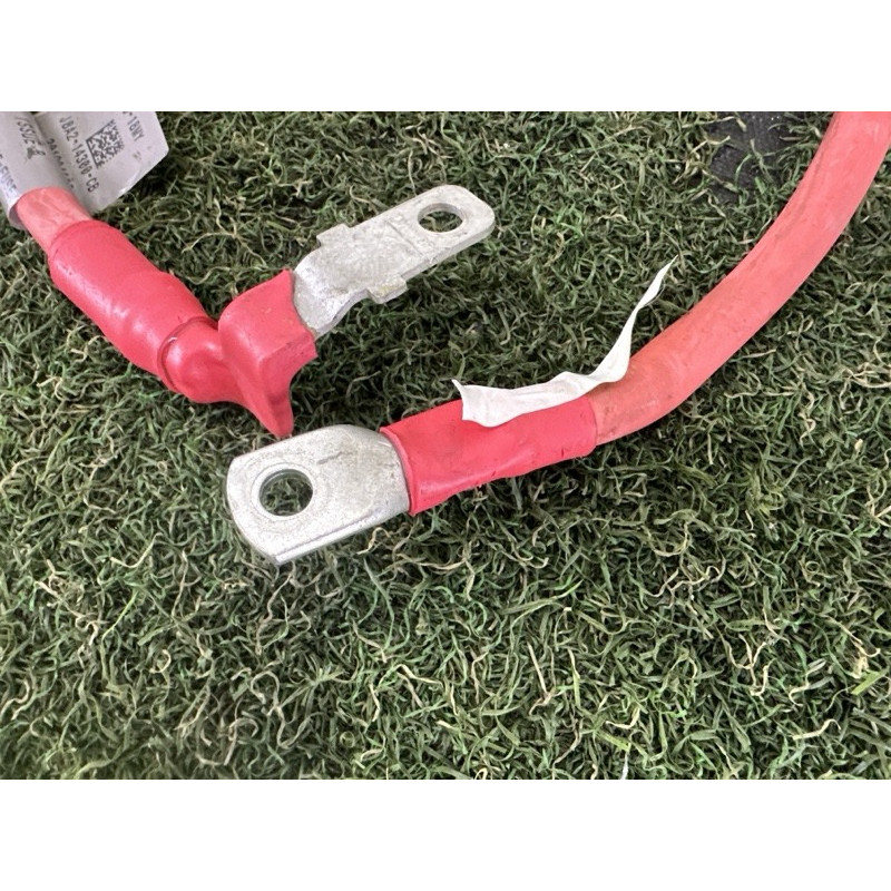 Плюсова клема (електрика) LAND ROVER Range Rover Velar L560 2018 2.0 LR095355