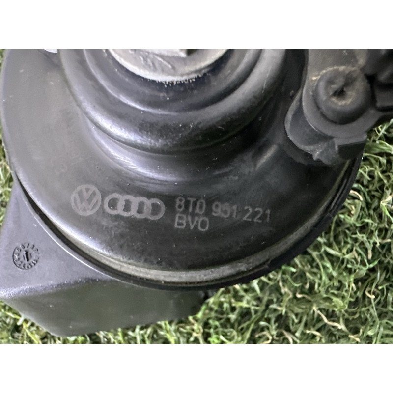 Сигнал (электрика) AUDI Q5 8R 2012 3.2 8K0951221