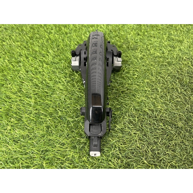 Ручка двери внешняя (кузов и элементы) LAND ROVER RANGE ROVER Sport L494 2016 3.0 Diesel LR061200