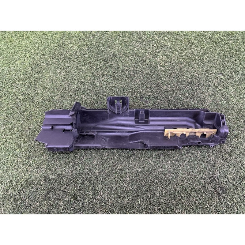 Кронштейн радіатора (кузов і елементи) BMW 3-series E90 2010 3.0 N54 17107524914