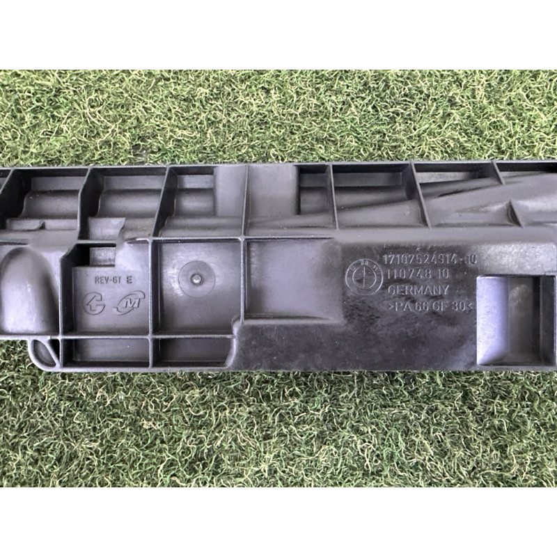 Кронштейн радіатора (кузов і елементи) BMW 3-series E90 2010 3.0 N54 17107524914