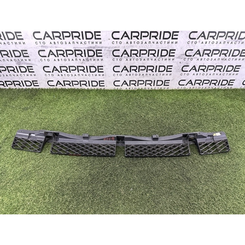 Крепление бампера (кузов и элементы) Volkswagen Touareg NF 2012 3.0 TDI 7P6807863