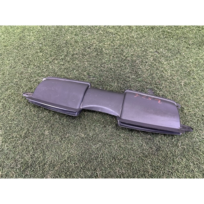 Повітрозабірник (подача палива) BMW 3-series E90 2010 3.0 N54 13717541738