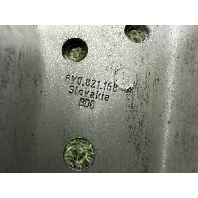 Кріплення крила (кузов і елементи) AUDI A3 8V 2015 1.8 8V0821136C