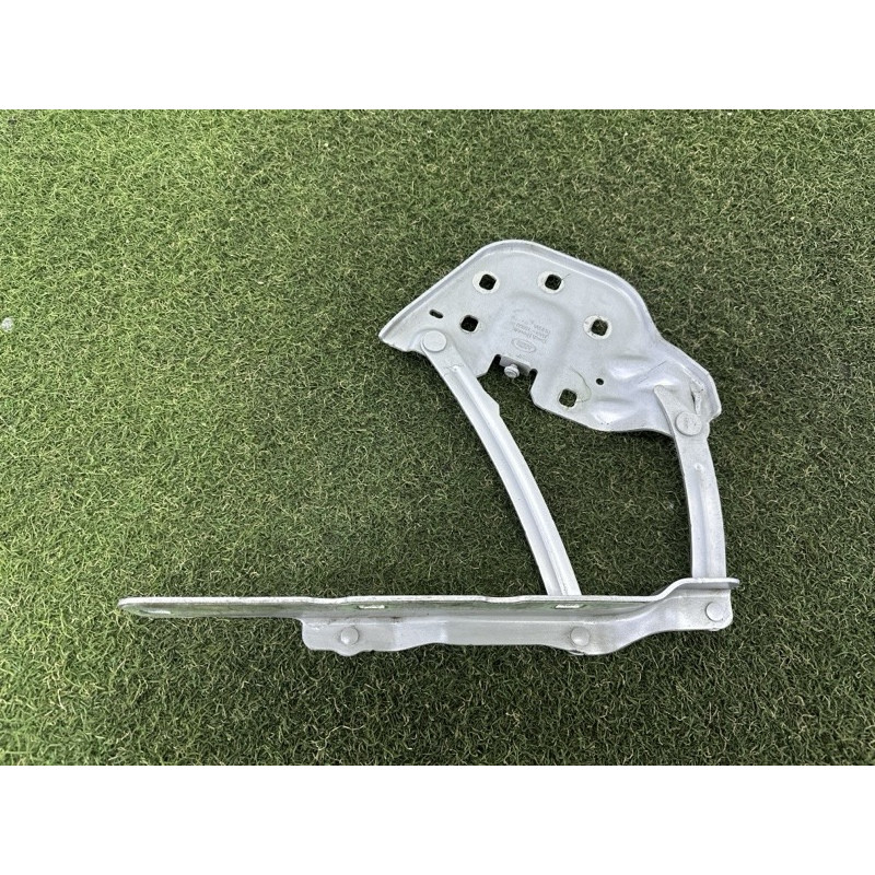 Петля капота (кузов и элементы) LAND ROVER Range Rover Velar L560 2018 2.0 LR111644