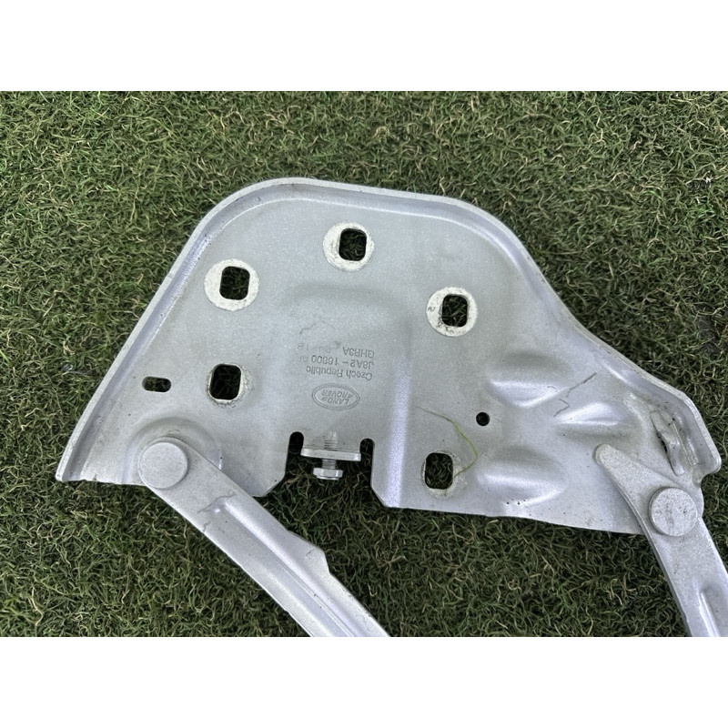Петля капота (кузов и элементы) LAND ROVER Range Rover Velar L560 2018 2.0 LR111644