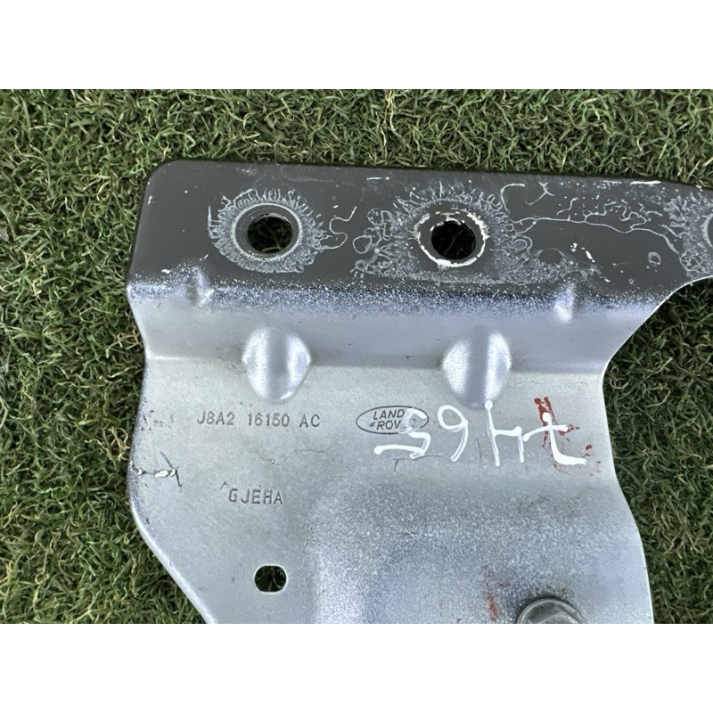 Крепление крыла (кузов и элементы) LAND ROVER Range Rover Velar L560 2018 2.0 LR092010