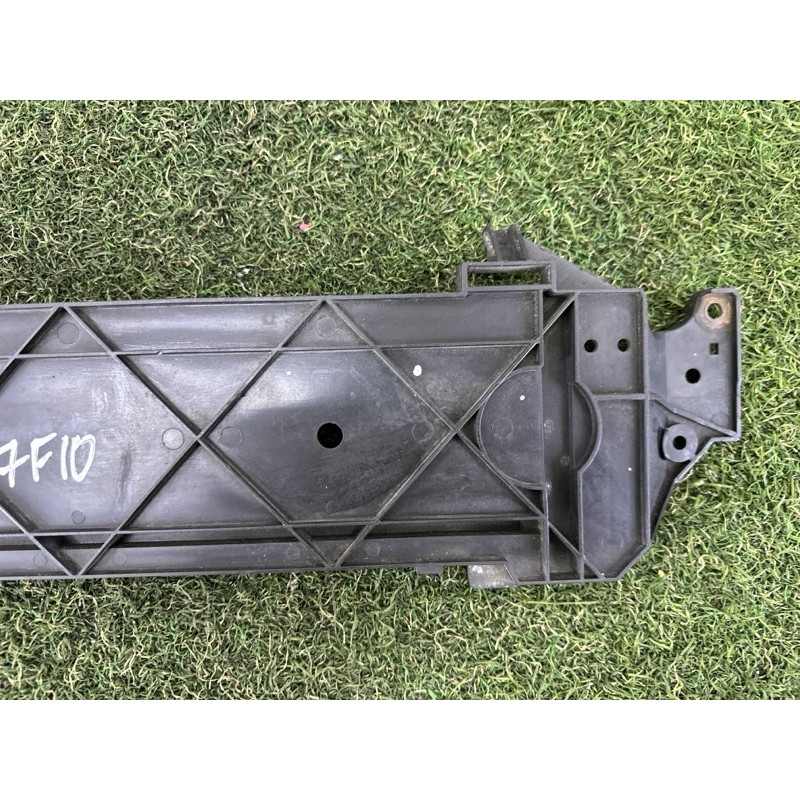 Кронштейн радиатора (кузов и элементы) BMW 5-series F10 2011 2.0 N47N 17517804619