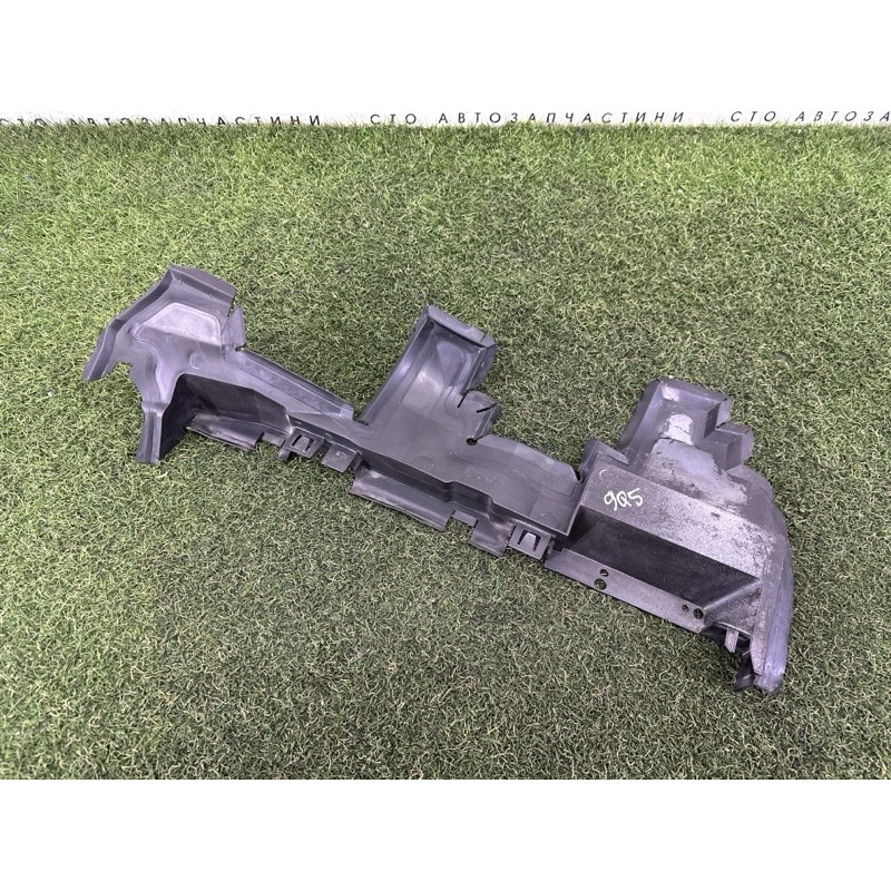 Воздуховод радиатора (кузов и элементы) AUDI Q5 8R 2012 3.2 8R0121284J
