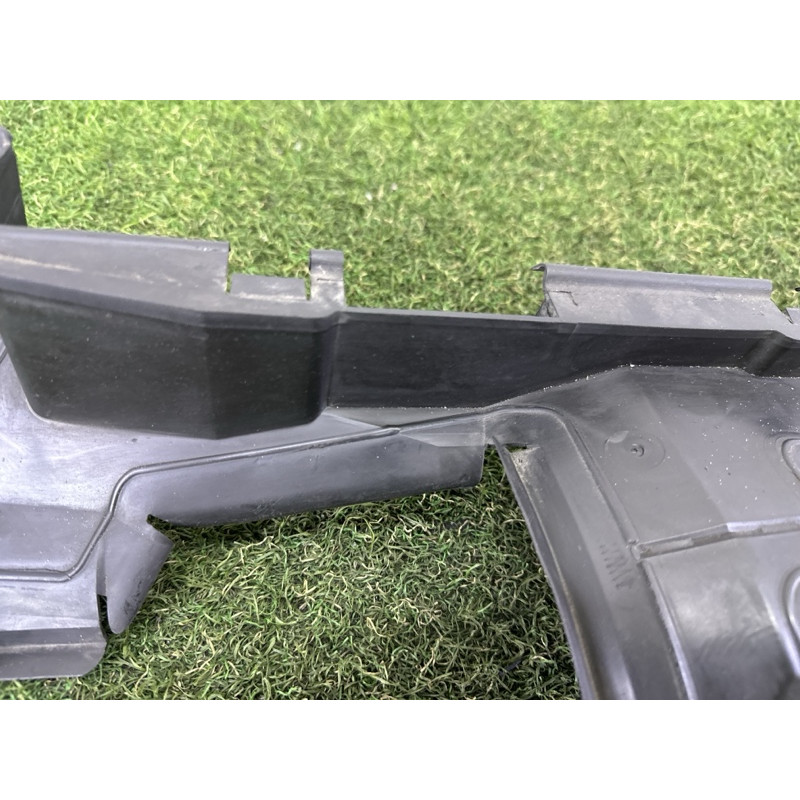 Воздуховод радиатора (кузов и элементы) AUDI Q5 8R 2012 3.2 8R0121284J