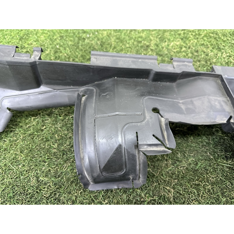 Воздуховод радиатора (кузов и элементы) AUDI Q5 8R 2012 3.2 8R0121284J