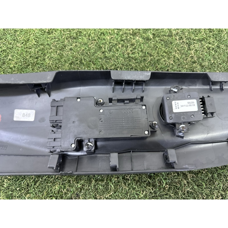 Блок регулировки сидения (закрытая категория) AUDI A3 8V 2016 1.8 CNSB 4G0959747