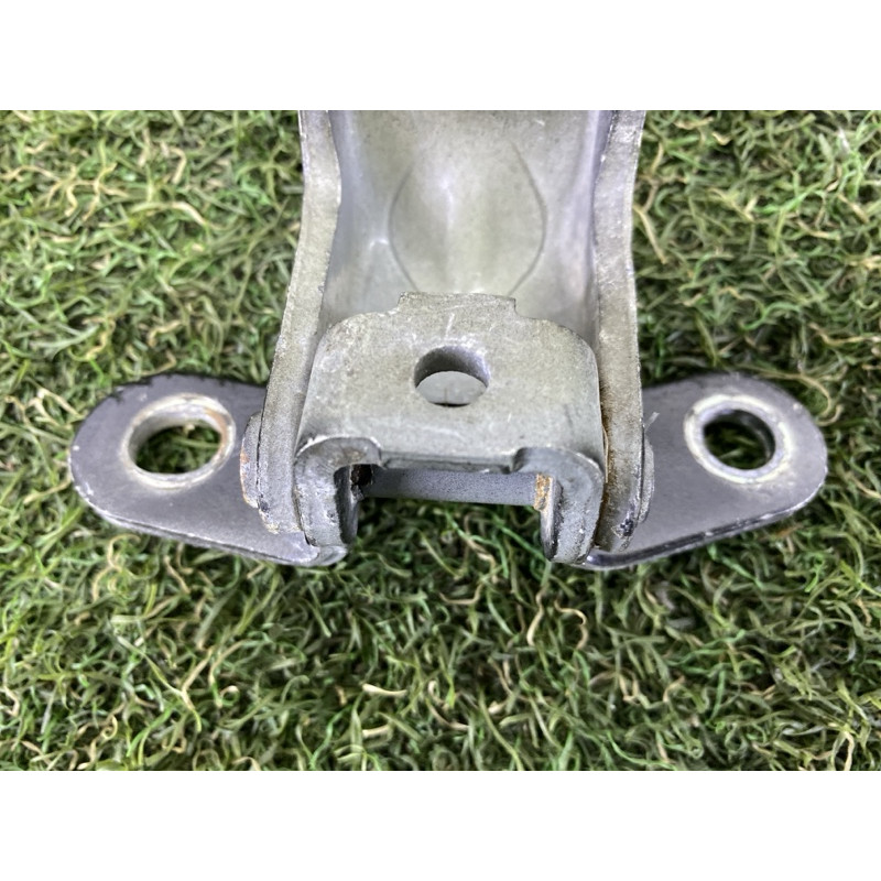 Петля двери (кузов и элементы) Hyundai Sonata LF 2015 2.4 793102E000
