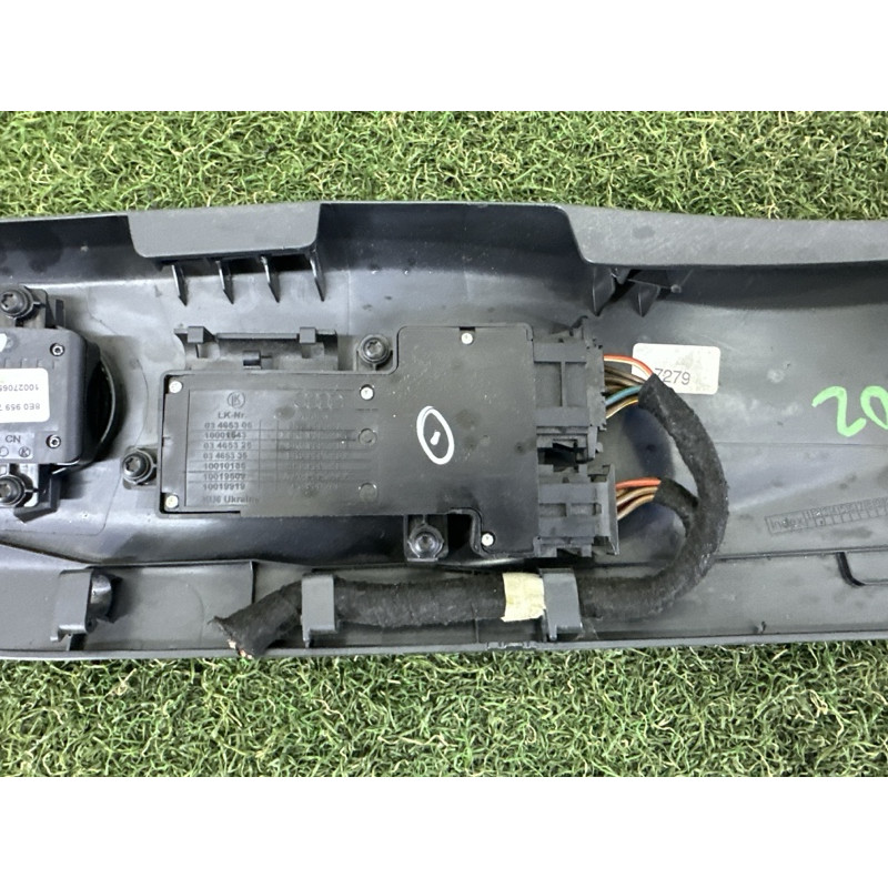 Блок регулировки сидения (закрытая категория) AUDI A3 8V 2015 1.8 CNSB 4G0959748