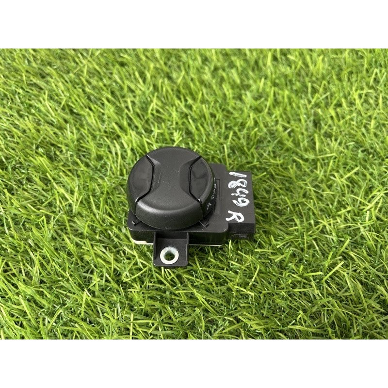 Кнопка регулировки сиденья (электрика / кнопки) Volkswagen Touareg NF 2013 3.0 Hybrid 7P6959777AQWA