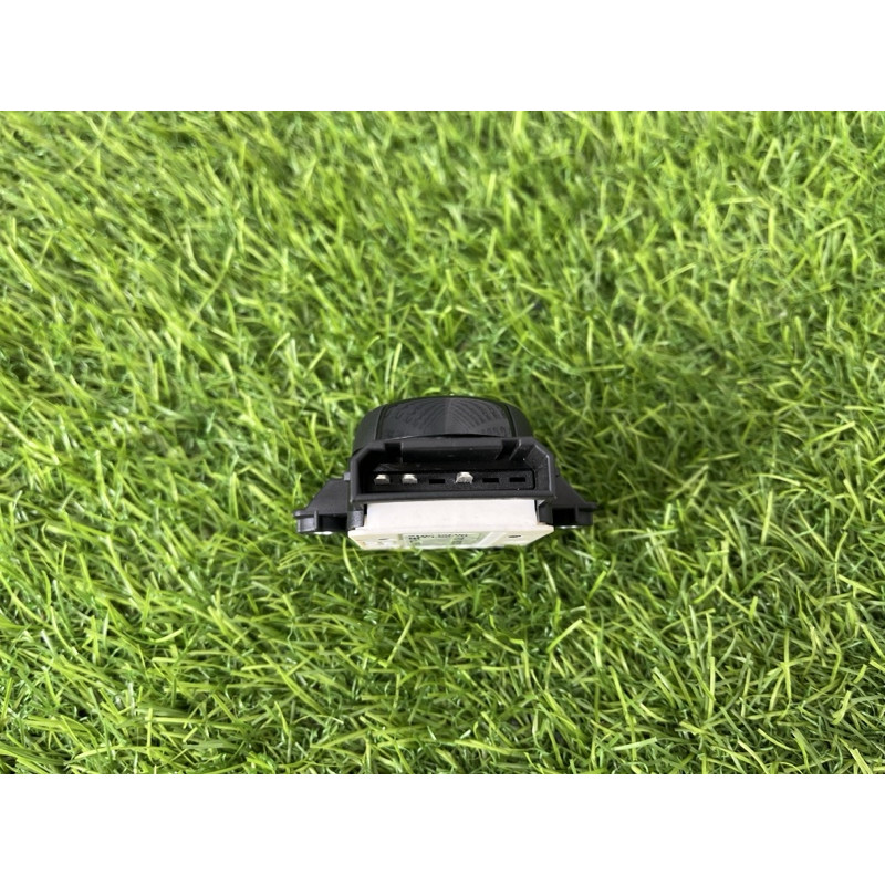 Кнопка регулировки сиденья (электрика / кнопки) Volkswagen Touareg NF 2013 3.0 Hybrid 7P6959777AQWA