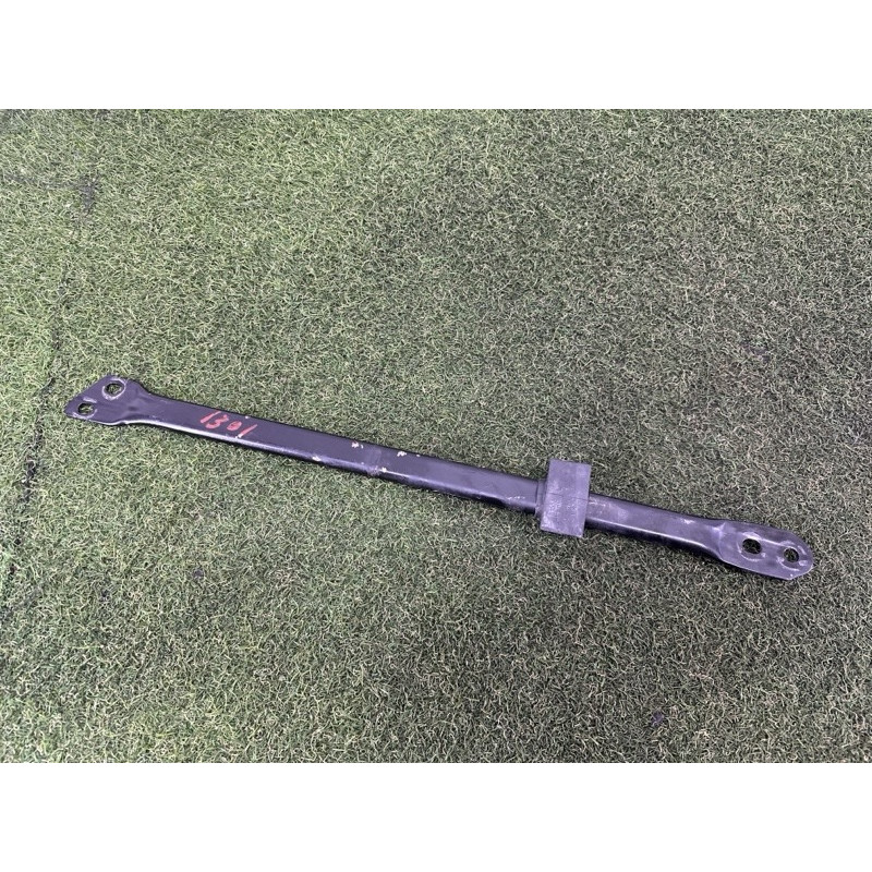 Распорка передней панели (кузов и элементы) LAND ROVER Range Rover L405 2014 5.0 LR037630