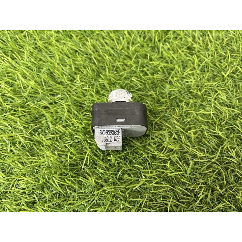 Кнопка регулировки зеркала (электрика / кнопки) AUDI A4 B8 2013 2.0 TFSI CPMA 8K0959565EWEP