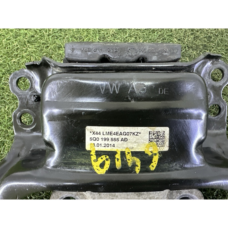 Подушка КПП (трансмиссия) AUDI A3 8V 2015 1.8 5Q0199555BJ