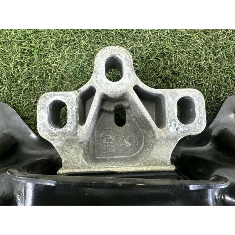 Подушка КПП (трансмиссия) AUDI A3 8V 2015 1.8 5Q0199555BJ