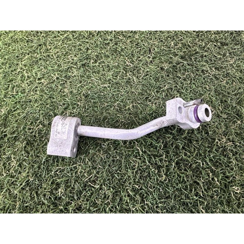 Трубка кондиционера (отопление и кондиционирование) AUDI Q5 8R 2012 3.2 8R0260367