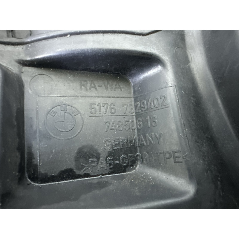 Уплотнитель капота (кузов и элементы) BMW X1 F48 2016 2.0 51765A04E72